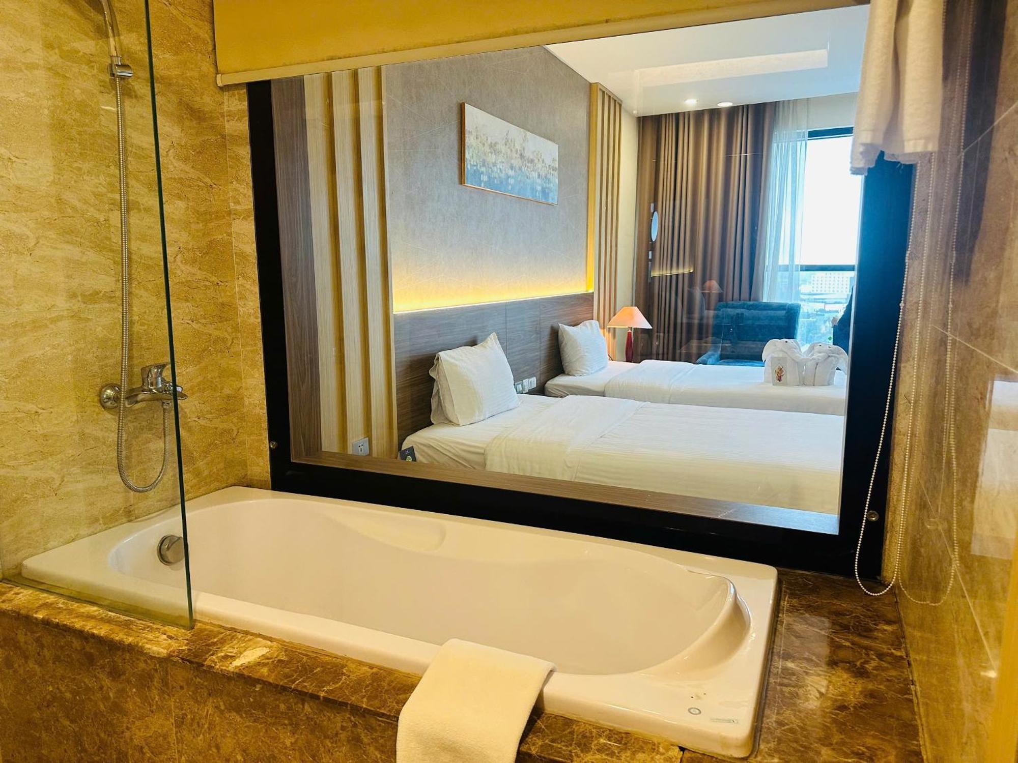 Muong Thanh Grand Quang Tri Hotel Eksteriør billede